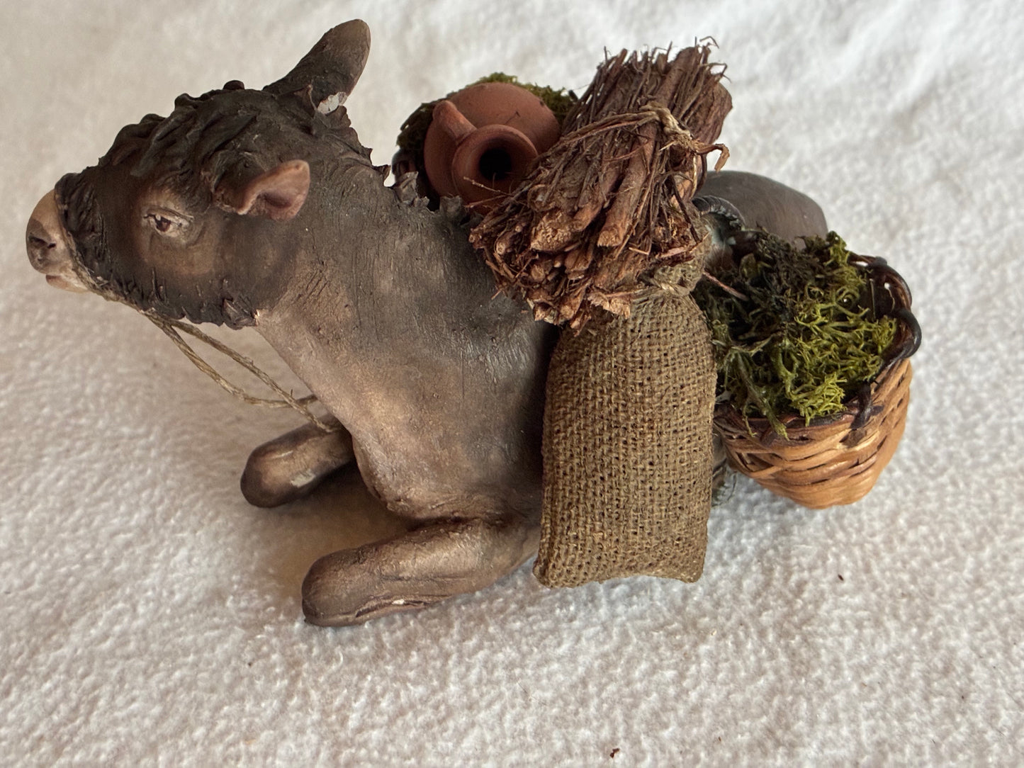 Esel liegend, bepackt 18 cm