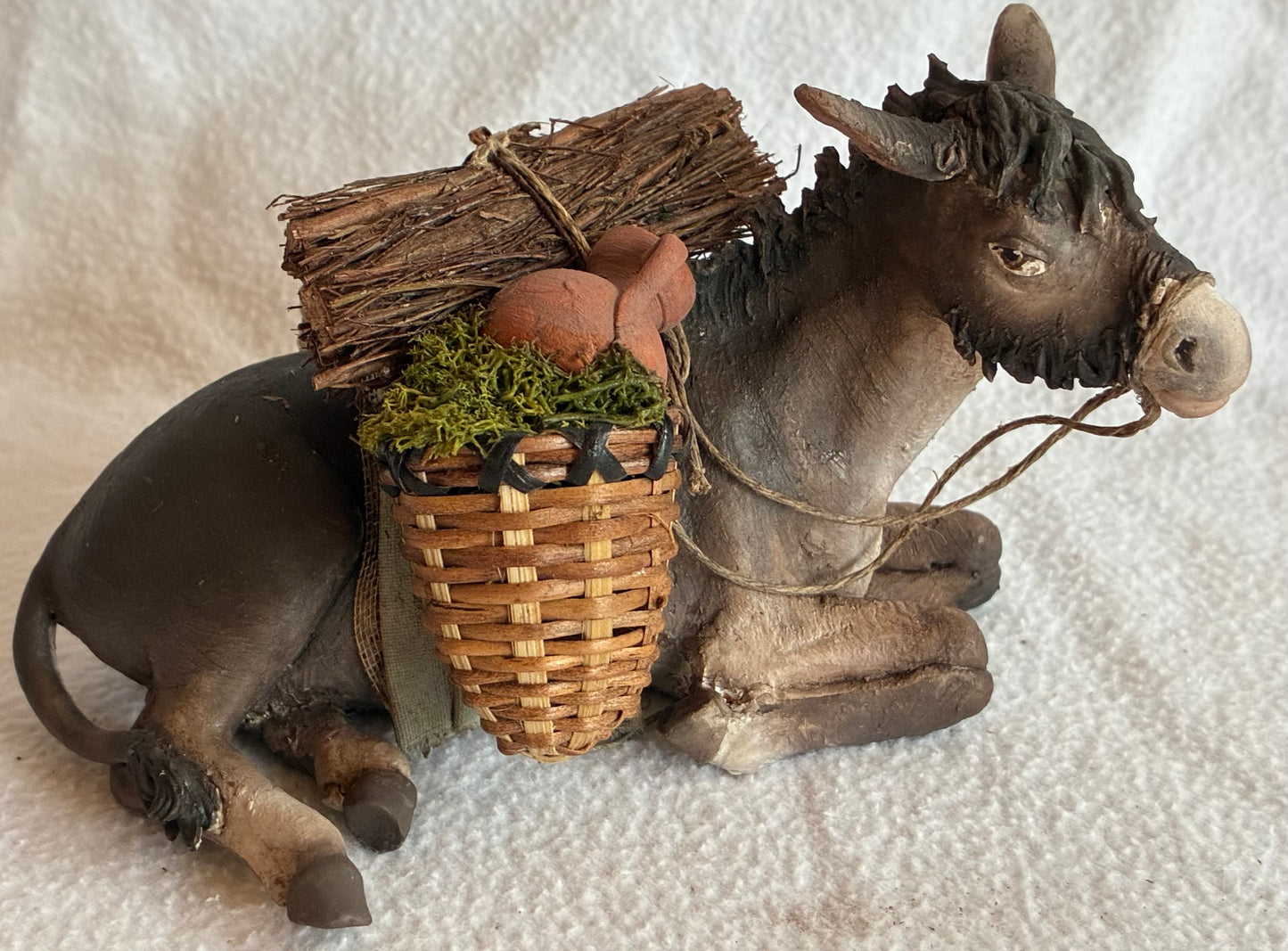 Esel liegend, bepackt 18 cm