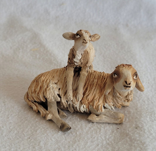 Schaf liegend mit Lamm 13 cm