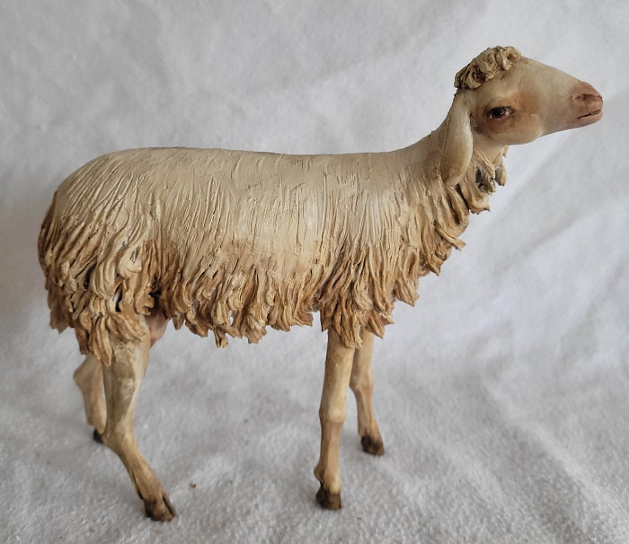 Schaf stehend/schauend 30 cm