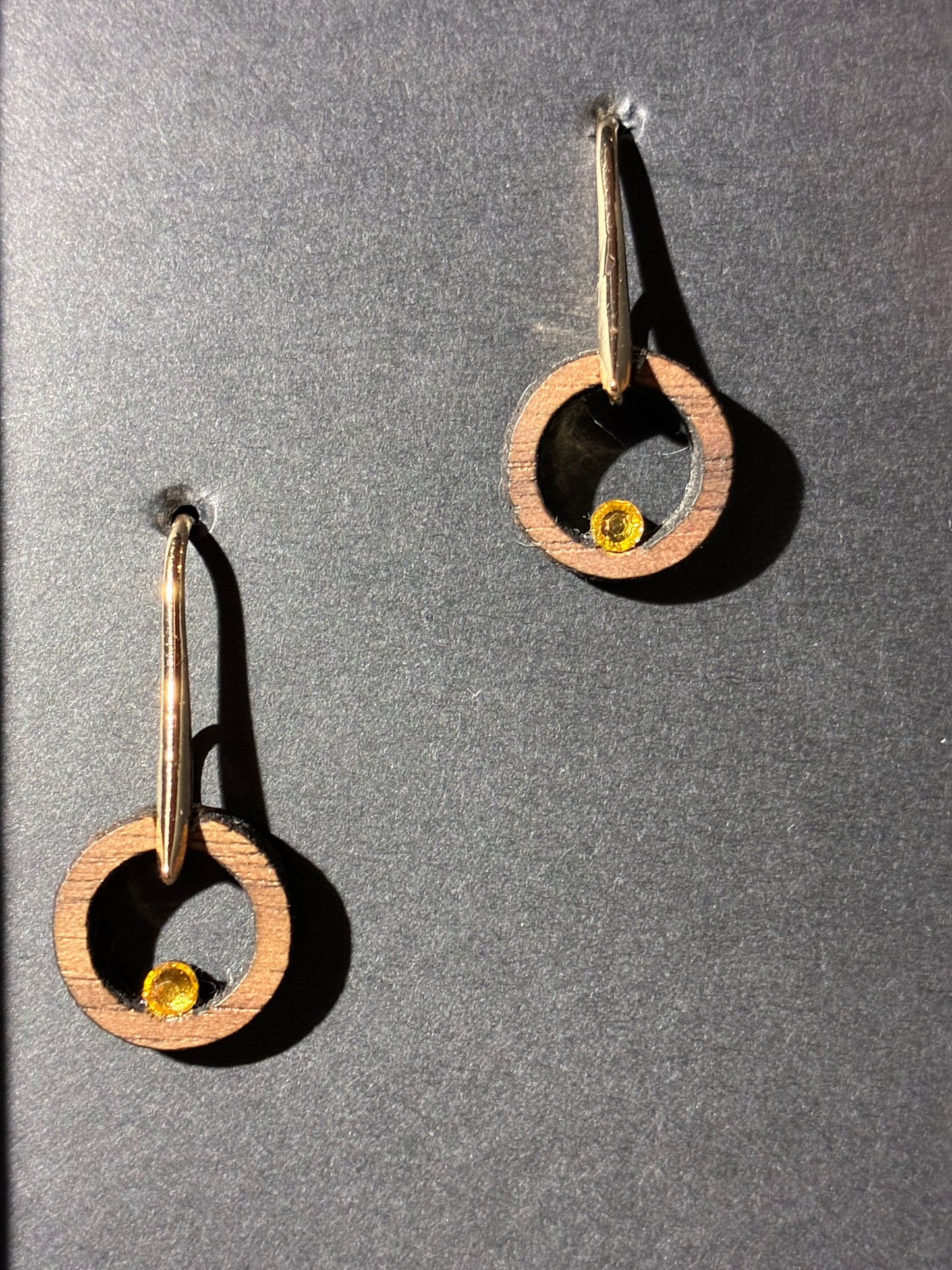 Walnuss Ring mit Collana Ohrringe